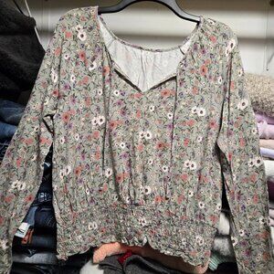 American Eagle flower top
